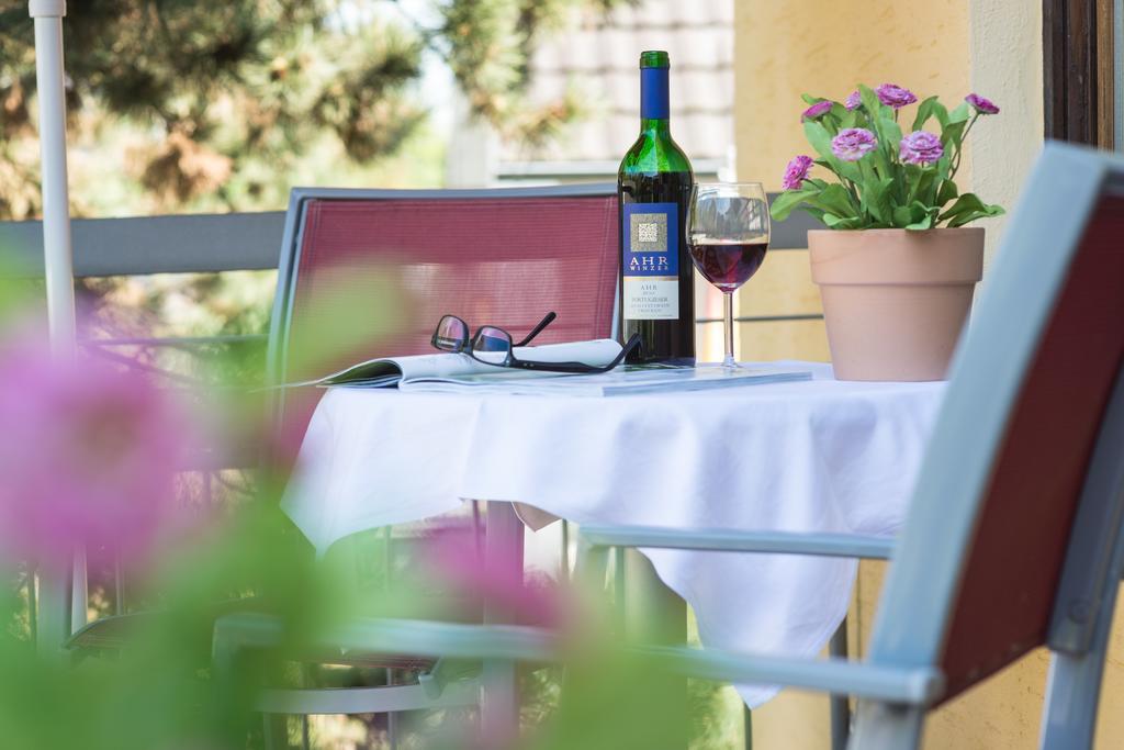 Hotel Fontana - Adults Only Bad Breisig Bagian luar foto